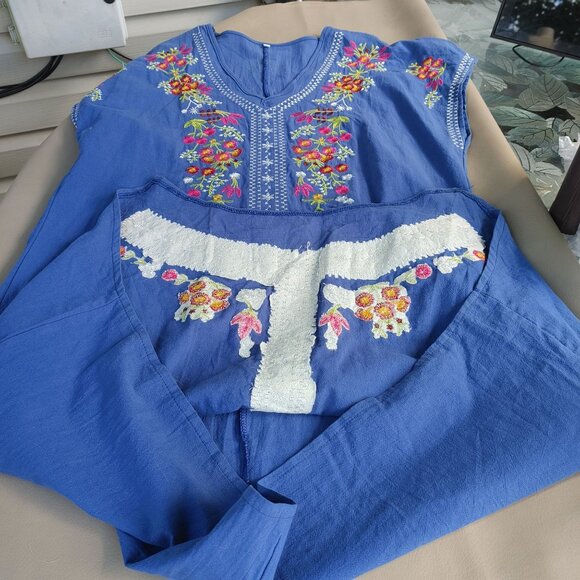 Women's V Neck Dress XXL Embroidered Bright Blue Summer Floral - Picture 5 of 9